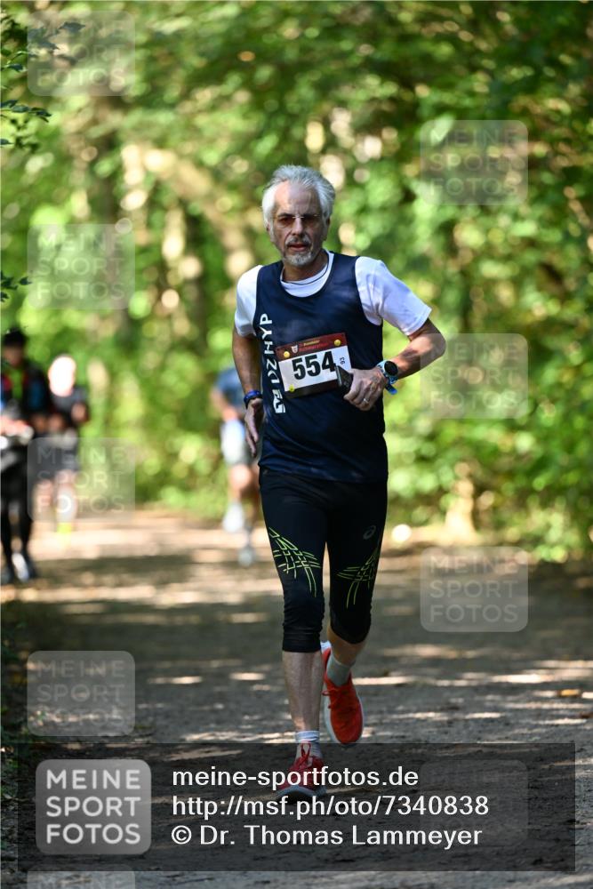 06.10.2024 - Bramfelder Halbmarathon 2024 Dr. Thomas Lammeyer http://msf.ph/oto/7340838 06.10.2024 10:46:32 Laufen 554 meine-sportfotos.de