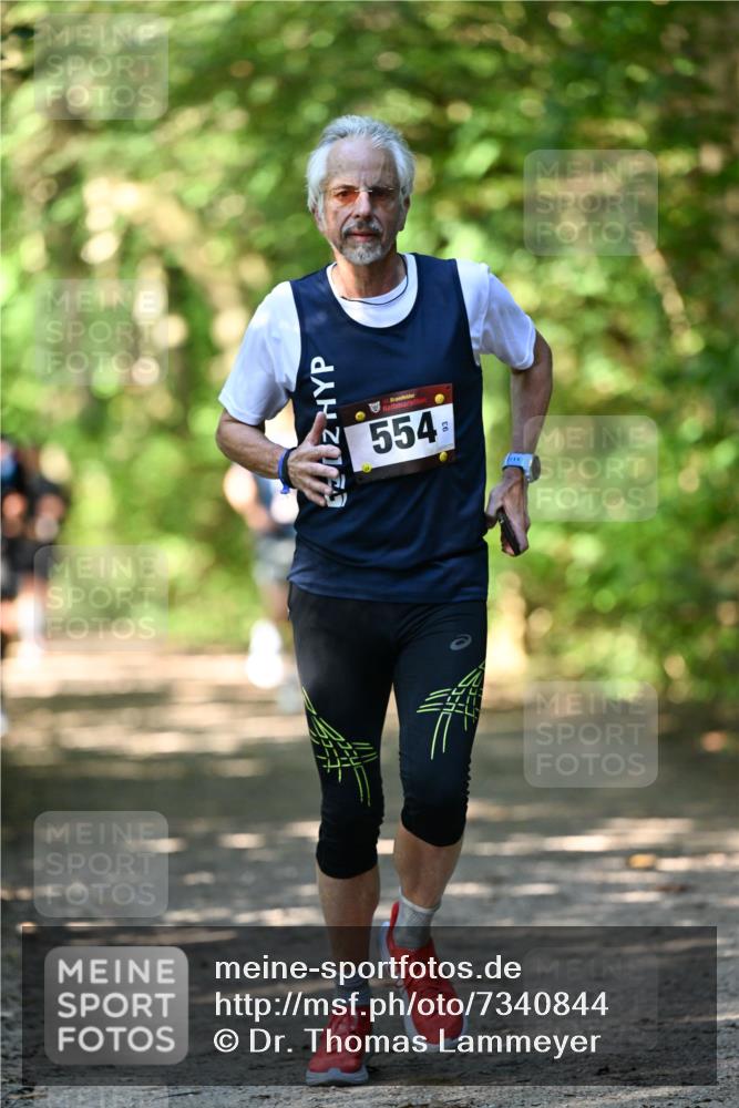 06.10.2024 - Bramfelder Halbmarathon 2024 Dr. Thomas Lammeyer http://msf.ph/oto/7340844 06.10.2024 10:46:32 Laufen 93 meine-sportfotos.de