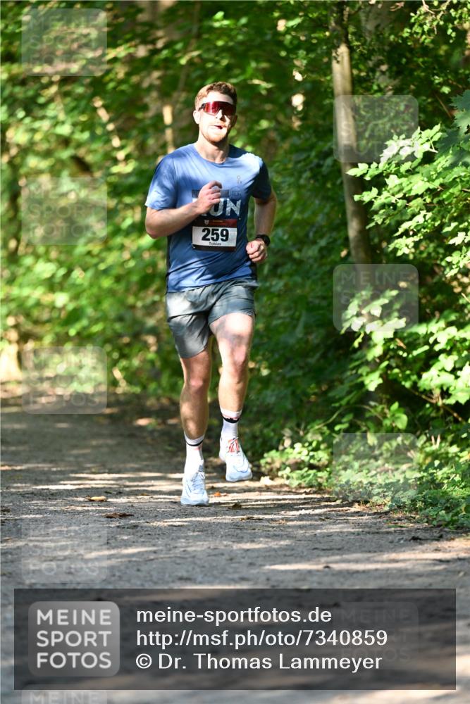 06.10.2024 - Bramfelder Halbmarathon 2024 Dr. Thomas Lammeyer http://msf.ph/oto/7340859 06.10.2024 10:46:38 Laufen 259 meine-sportfotos.de