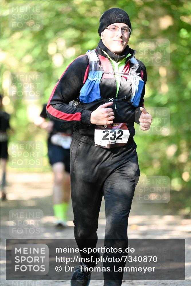 06.10.2024 - Bramfelder Halbmarathon 2024 Dr. Thomas Lammeyer http://msf.ph/oto/7340870 06.10.2024 10:46:40 Laufen 232, 3 meine-sportfotos.de