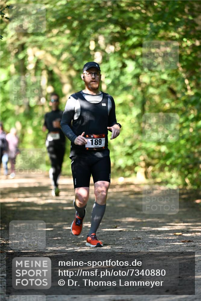 06.10.2024 - Bramfelder Halbmarathon 2024 Dr. Thomas Lammeyer http://msf.ph/oto/7340880 06.10.2024 10:46:43 Laufen 189 meine-sportfotos.de