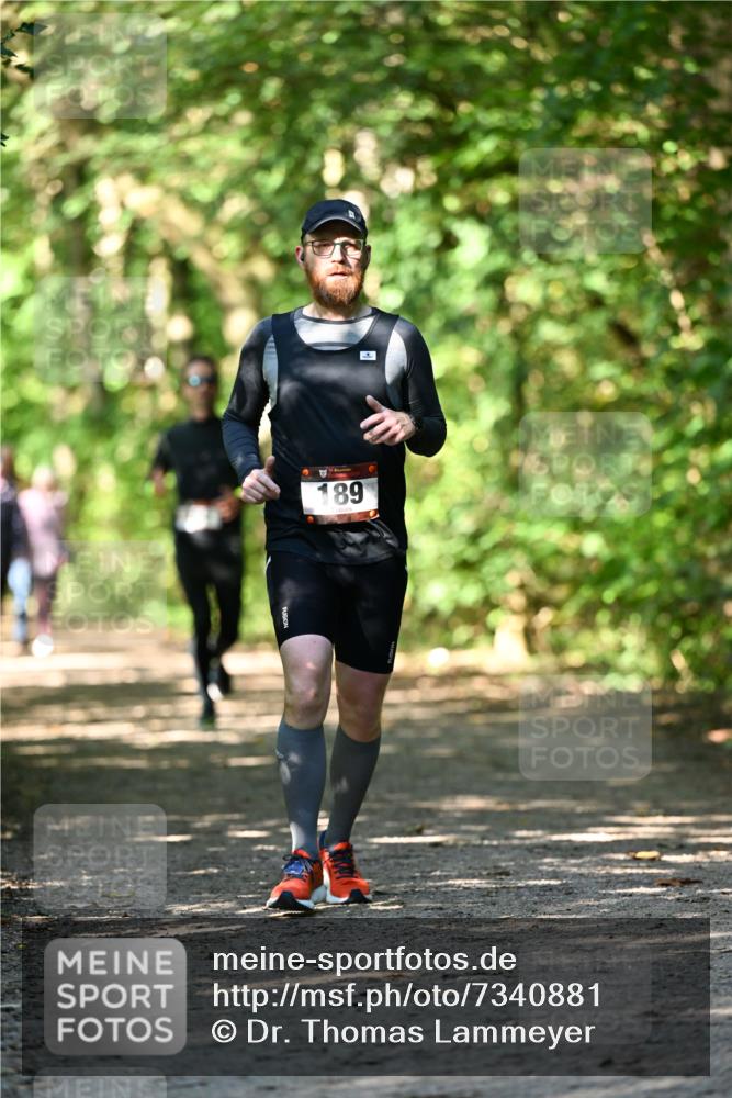 06.10.2024 - Bramfelder Halbmarathon 2024 Dr. Thomas Lammeyer http://msf.ph/oto/7340881 06.10.2024 10:46:43 Laufen 189 meine-sportfotos.de