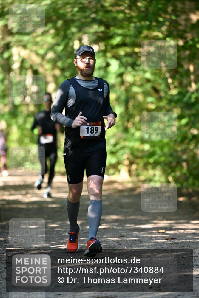 06.10.2024 - Bramfelder Halbmarathon 2024 Dr. Thomas Lammeyer http://msf.ph/oto/7340884 06.10.2024 10:46:44 Laufen 189 meine-sportfotos.de