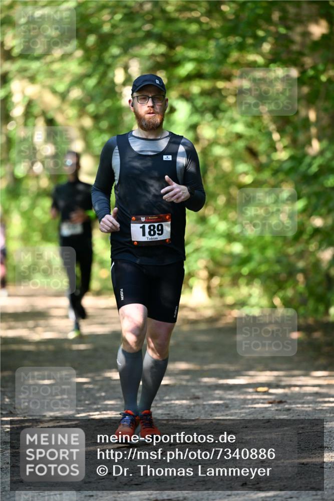 06.10.2024 - Bramfelder Halbmarathon 2024 Dr. Thomas Lammeyer http://msf.ph/oto/7340886 06.10.2024 10:46:44 Laufen 189 meine-sportfotos.de