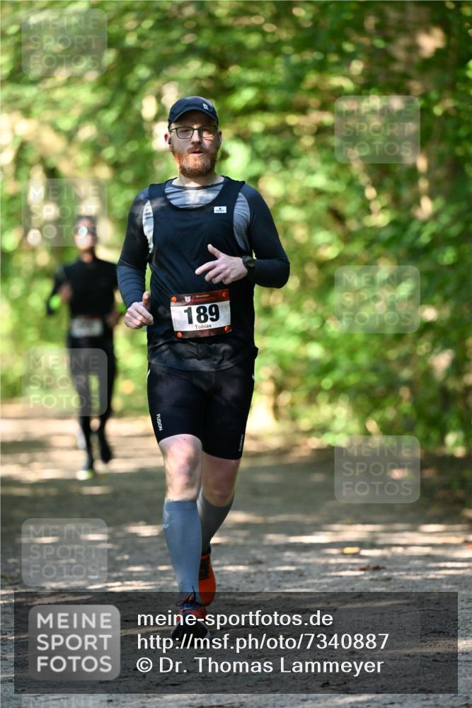 06.10.2024 - Bramfelder Halbmarathon 2024 Dr. Thomas Lammeyer http://msf.ph/oto/7340887 06.10.2024 10:46:44 Laufen 189 meine-sportfotos.de