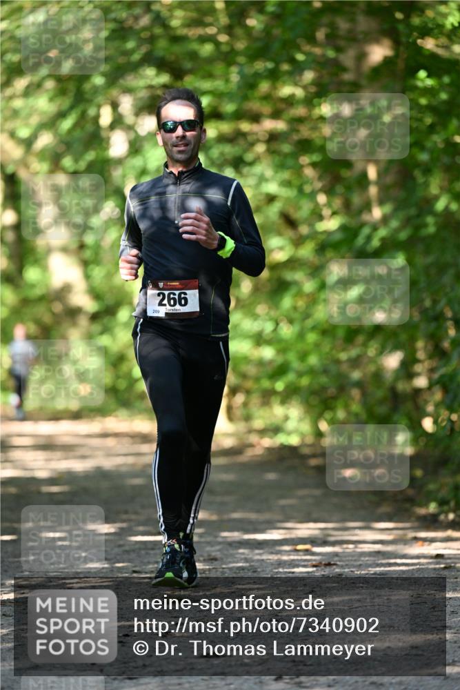 06.10.2024 - Bramfelder Halbmarathon 2024 Dr. Thomas Lammeyer http://msf.ph/oto/7340902 06.10.2024 10:46:48 Laufen 266, 209 meine-sportfotos.de
