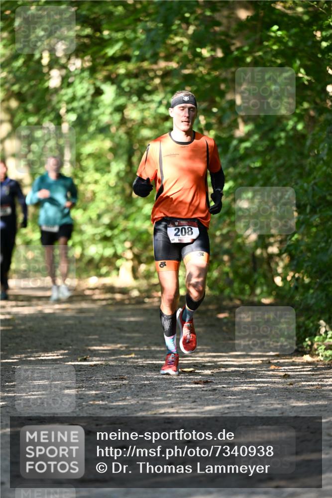 06.10.2024 - Bramfelder Halbmarathon 2024 Dr. Thomas Lammeyer http://msf.ph/oto/7340938 06.10.2024 10:47:05 Laufen 208 meine-sportfotos.de