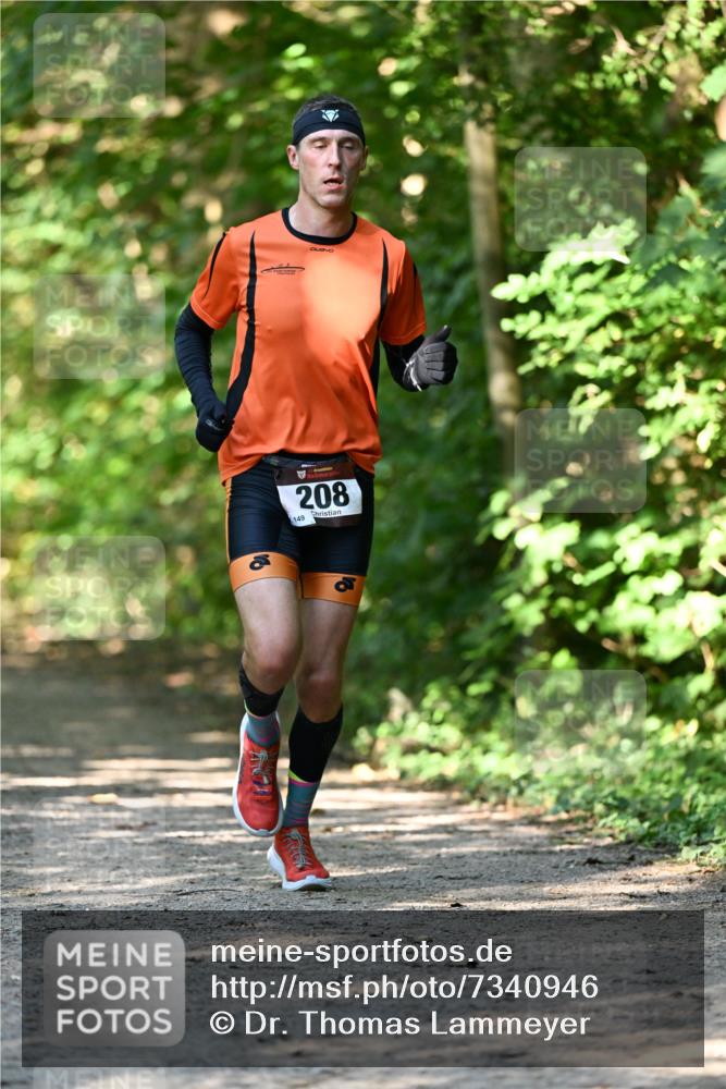 06.10.2024 - Bramfelder Halbmarathon 2024 Dr. Thomas Lammeyer http://msf.ph/oto/7340946 06.10.2024 10:47:06 Laufen 208, 149 meine-sportfotos.de
