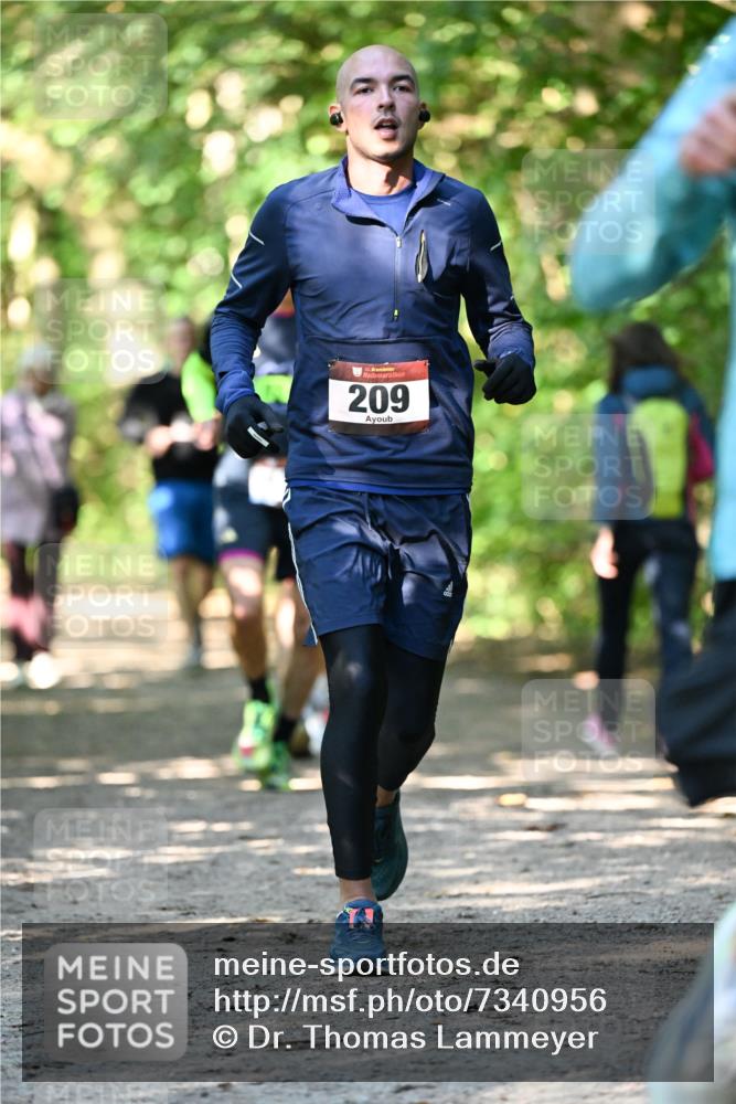06.10.2024 - Bramfelder Halbmarathon 2024 Dr. Thomas Lammeyer http://msf.ph/oto/7340956 06.10.2024 10:47:14 Laufen 33, 209 meine-sportfotos.de