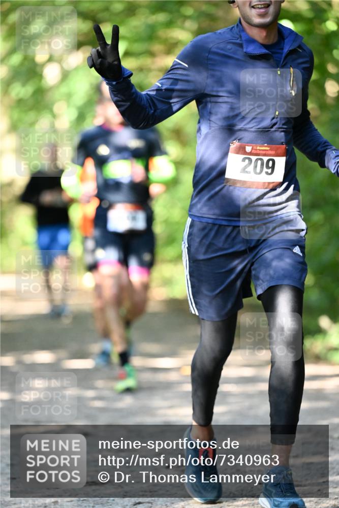 06.10.2024 - Bramfelder Halbmarathon 2024 Dr. Thomas Lammeyer http://msf.ph/oto/7340963 06.10.2024 10:47:15 Laufen 209 meine-sportfotos.de