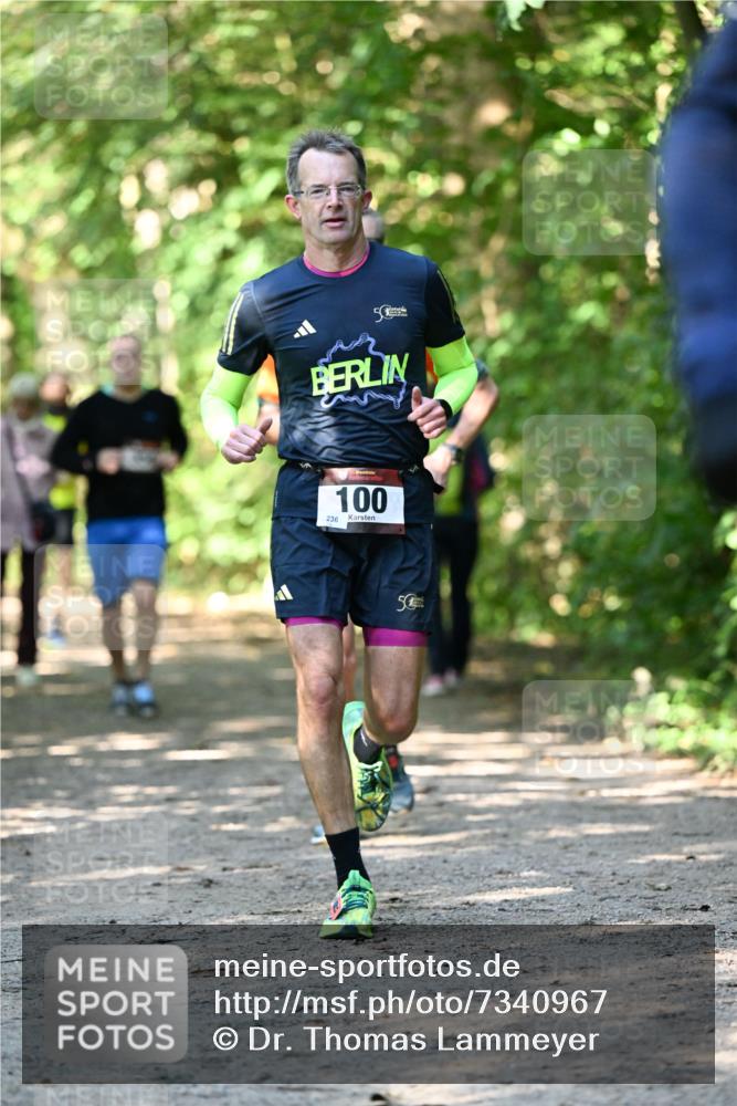 06.10.2024 - Bramfelder Halbmarathon 2024 Dr. Thomas Lammeyer http://msf.ph/oto/7340967 06.10.2024 10:47:16 Laufen 100, 236, 50 meine-sportfotos.de