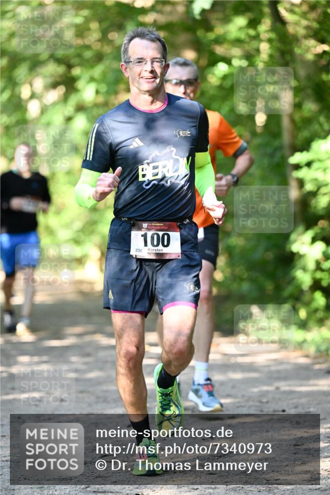 06.10.2024 - Bramfelder Halbmarathon 2024 Dr. Thomas Lammeyer http://msf.ph/oto/7340973 06.10.2024 10:47:17 Laufen 236, 100, 55 meine-sportfotos.de