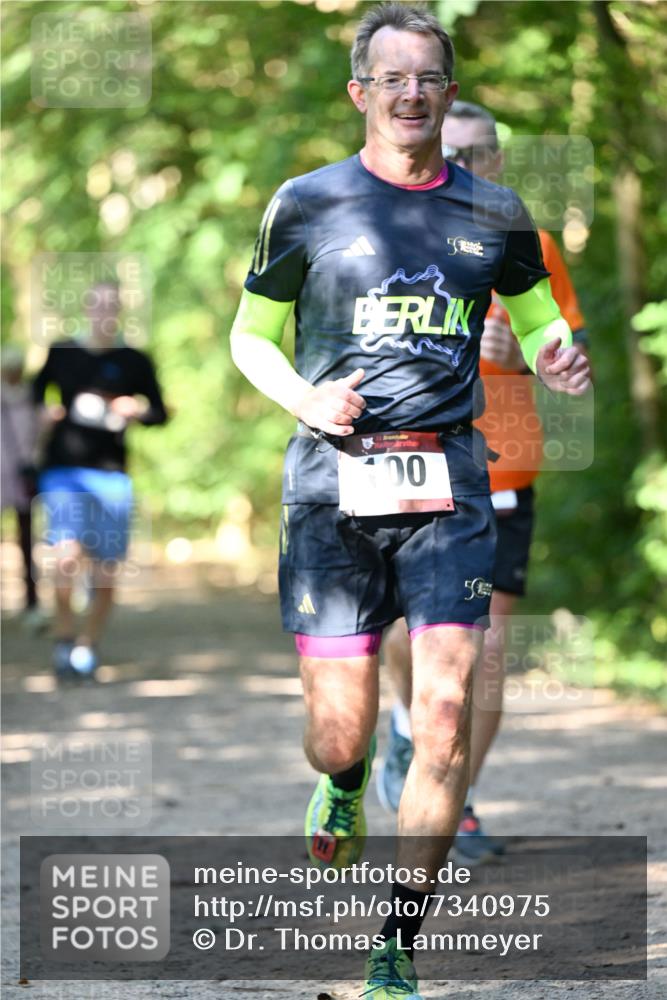 06.10.2024 - Bramfelder Halbmarathon 2024 Dr. Thomas Lammeyer http://msf.ph/oto/7340975 06.10.2024 10:47:17 Laufen 100, 50 meine-sportfotos.de