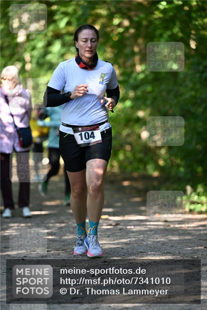 06.10.2024 - Bramfelder Halbmarathon 2024 Dr. Thomas Lammeyer http://msf.ph/oto/7341010 06.10.2024 10:47:26 Laufen 104 meine-sportfotos.de