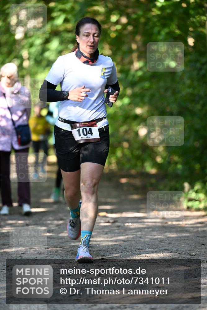 06.10.2024 - Bramfelder Halbmarathon 2024 Dr. Thomas Lammeyer http://msf.ph/oto/7341011 06.10.2024 10:47:26 Laufen 33, 104 meine-sportfotos.de
