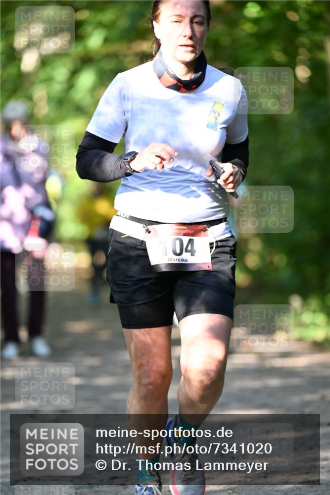 06.10.2024 - Bramfelder Halbmarathon 2024 Dr. Thomas Lammeyer http://msf.ph/oto/7341020 06.10.2024 10:47:28 Laufen 104 meine-sportfotos.de