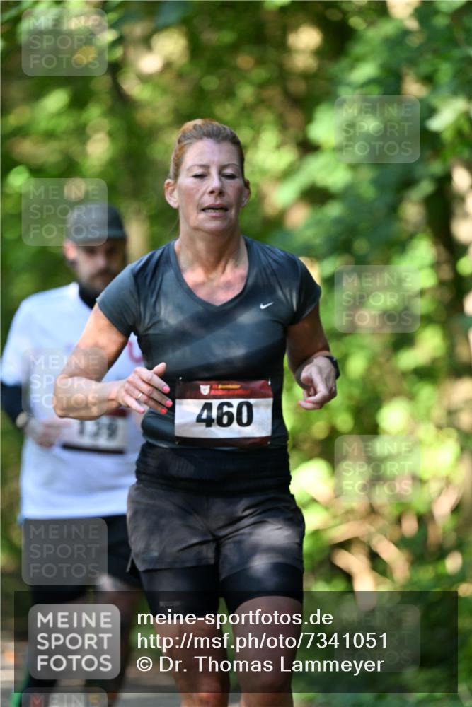 06.10.2024 - Bramfelder Halbmarathon 2024 Dr. Thomas Lammeyer http://msf.ph/oto/7341051 06.10.2024 10:47:37 Laufen 460 meine-sportfotos.de