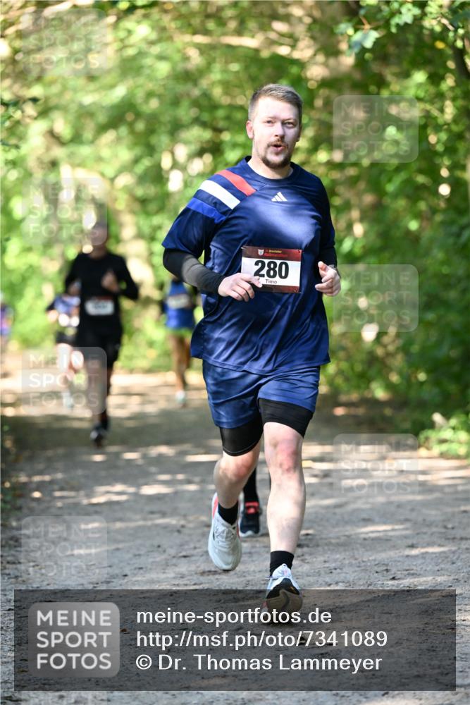 06.10.2024 - Bramfelder Halbmarathon 2024 Dr. Thomas Lammeyer http://msf.ph/oto/7341089 06.10.2024 10:47:54 Laufen 280 meine-sportfotos.de