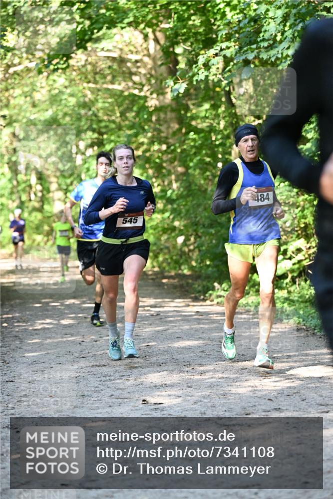 06.10.2024 - Bramfelder Halbmarathon 2024 Dr. Thomas Lammeyer http://msf.ph/oto/7341108 06.10.2024 10:47:59 Laufen 545, 484 meine-sportfotos.de