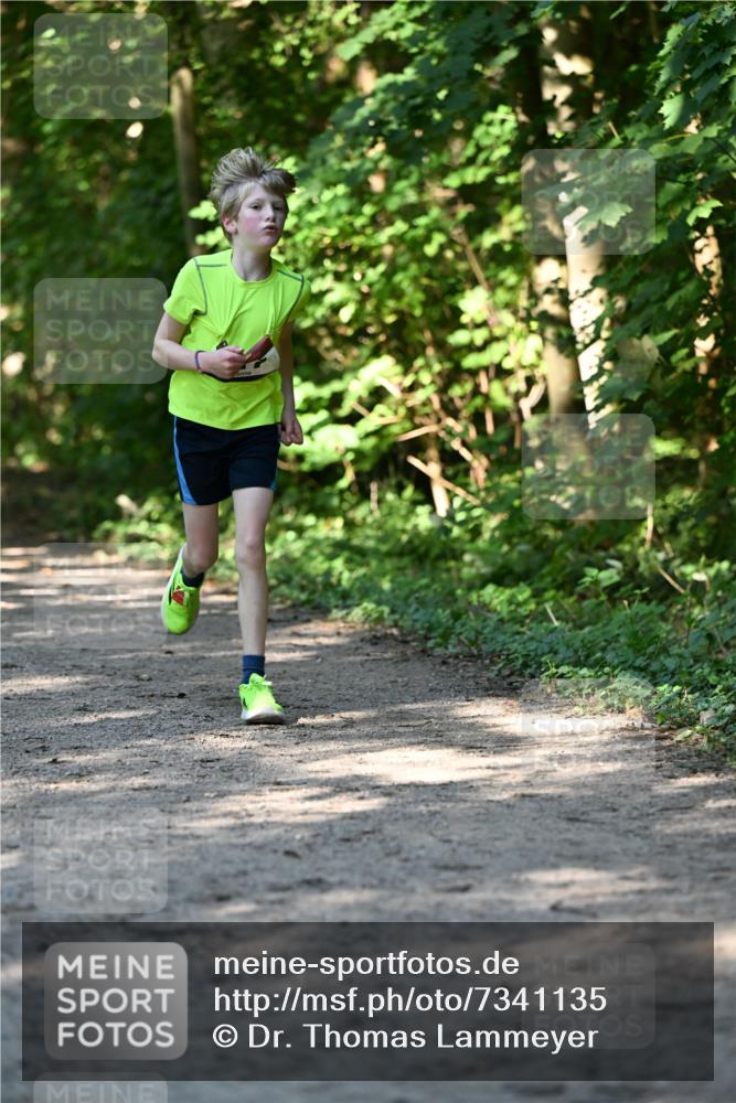 06.10.2024 - Bramfelder Halbmarathon 2024 Dr. Thomas Lammeyer http://msf.ph/oto/7341135 06.10.2024 10:48:05 Laufen  meine-sportfotos.de