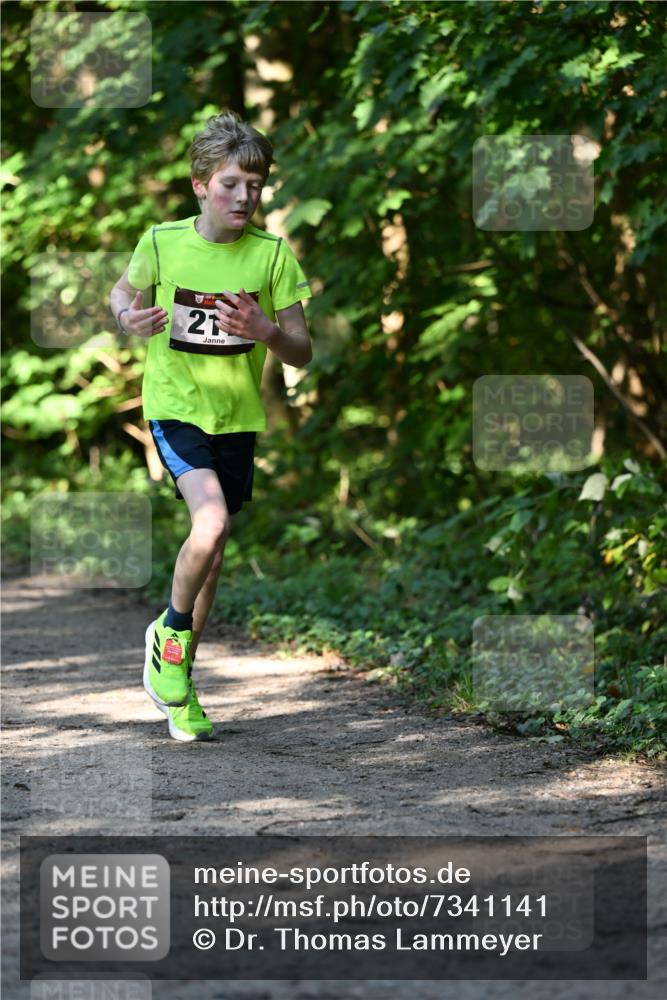 06.10.2024 - Bramfelder Halbmarathon 2024 Dr. Thomas Lammeyer http://msf.ph/oto/7341141 06.10.2024 10:48:06 Laufen 21 meine-sportfotos.de