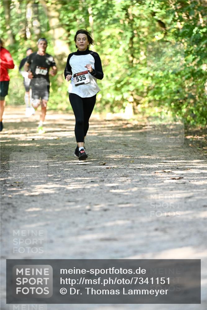 06.10.2024 - Bramfelder Halbmarathon 2024 Dr. Thomas Lammeyer http://msf.ph/oto/7341151 06.10.2024 10:48:11 Laufen 535, 20 meine-sportfotos.de