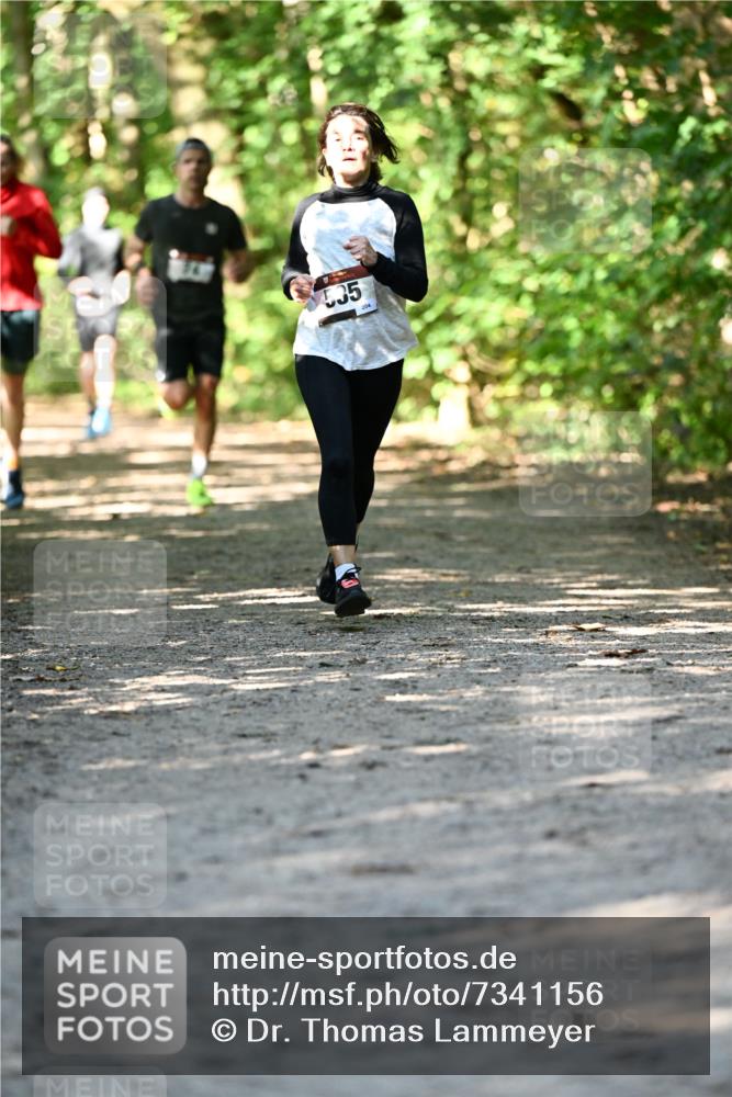 06.10.2024 - Bramfelder Halbmarathon 2024 Dr. Thomas Lammeyer http://msf.ph/oto/7341156 06.10.2024 10:48:11 Laufen 535, 204 meine-sportfotos.de