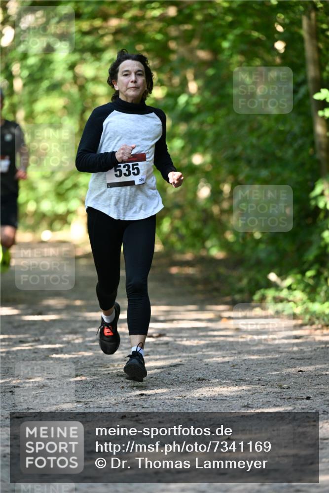 06.10.2024 - Bramfelder Halbmarathon 2024 Dr. Thomas Lammeyer http://msf.ph/oto/7341169 06.10.2024 10:48:13 Laufen 535, 204 meine-sportfotos.de