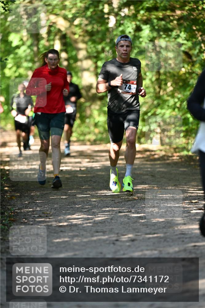 06.10.2024 - Bramfelder Halbmarathon 2024 Dr. Thomas Lammeyer http://msf.ph/oto/7341172 06.10.2024 10:48:14 Laufen 74 meine-sportfotos.de