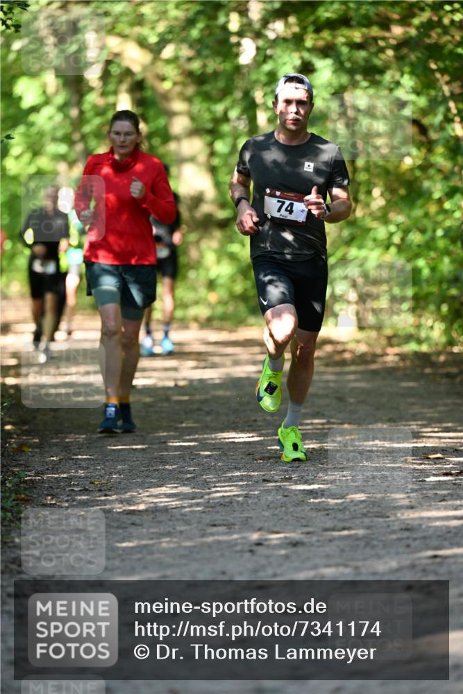 06.10.2024 - Bramfelder Halbmarathon 2024 Dr. Thomas Lammeyer http://msf.ph/oto/7341174 06.10.2024 10:48:14 Laufen 74 meine-sportfotos.de