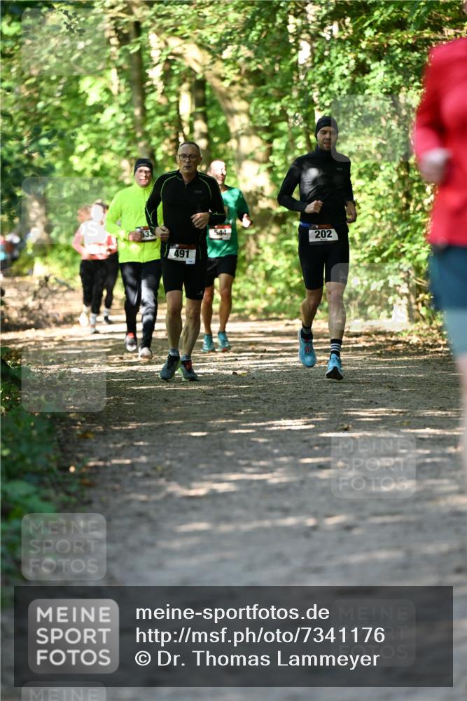 06.10.2024 - Bramfelder Halbmarathon 2024 Dr. Thomas Lammeyer http://msf.ph/oto/7341176 06.10.2024 10:48:18 Laufen 533, 491, 544, 202 meine-sportfotos.de