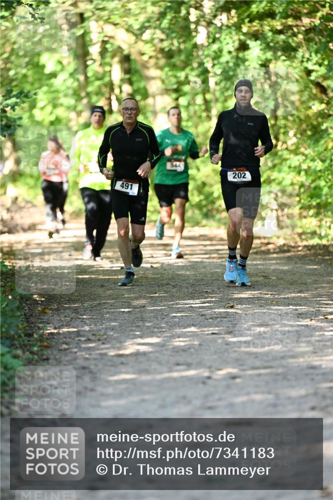 06.10.2024 - Bramfelder Halbmarathon 2024 Dr. Thomas Lammeyer http://msf.ph/oto/7341183 06.10.2024 10:48:19 Laufen 491, 202 meine-sportfotos.de