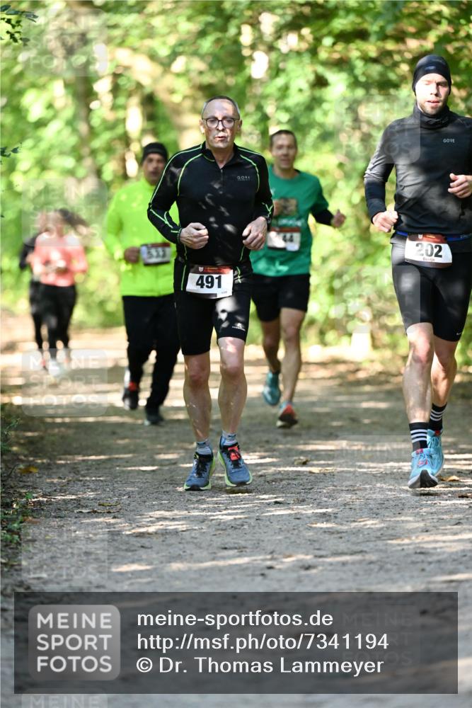06.10.2024 - Bramfelder Halbmarathon 2024 Dr. Thomas Lammeyer http://msf.ph/oto/7341194 06.10.2024 10:48:21 Laufen 491, 109, 202 meine-sportfotos.de