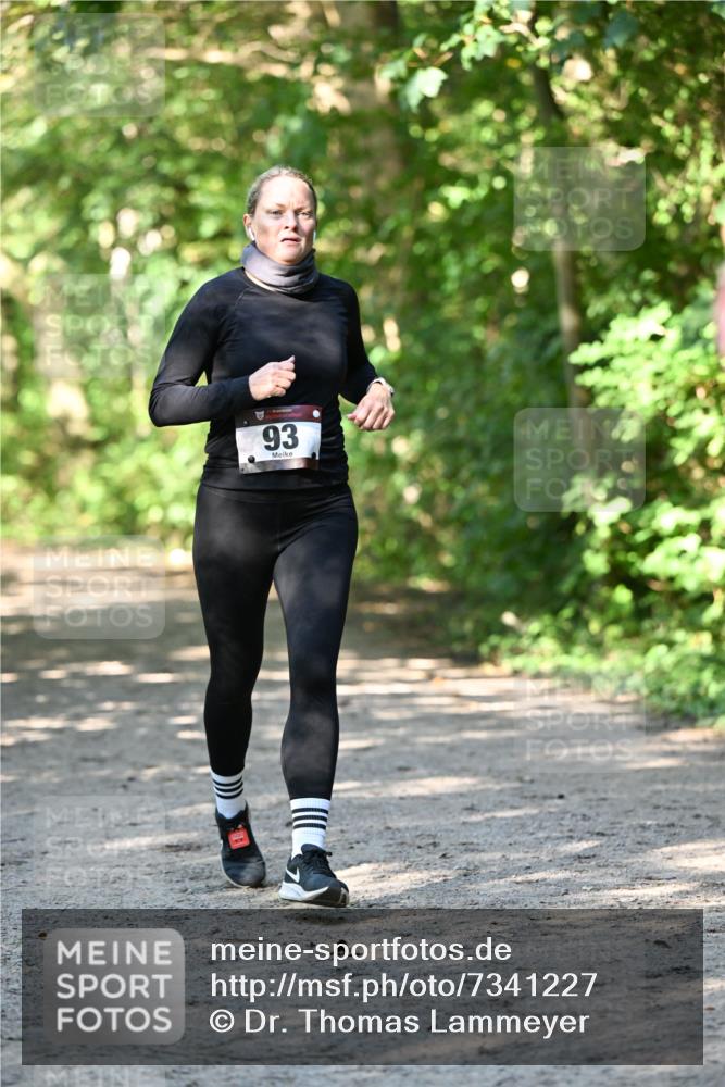 06.10.2024 - Bramfelder Halbmarathon 2024 Dr. Thomas Lammeyer http://msf.ph/oto/7341227 06.10.2024 10:48:31 Laufen 93 meine-sportfotos.de