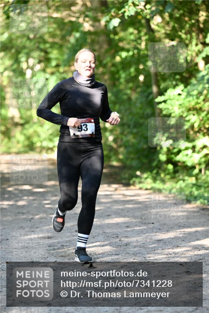 06.10.2024 - Bramfelder Halbmarathon 2024 Dr. Thomas Lammeyer http://msf.ph/oto/7341228 06.10.2024 10:48:31 Laufen 93 meine-sportfotos.de