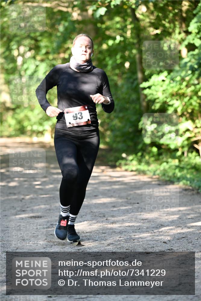 06.10.2024 - Bramfelder Halbmarathon 2024 Dr. Thomas Lammeyer http://msf.ph/oto/7341229 06.10.2024 10:48:32 Laufen 93 meine-sportfotos.de