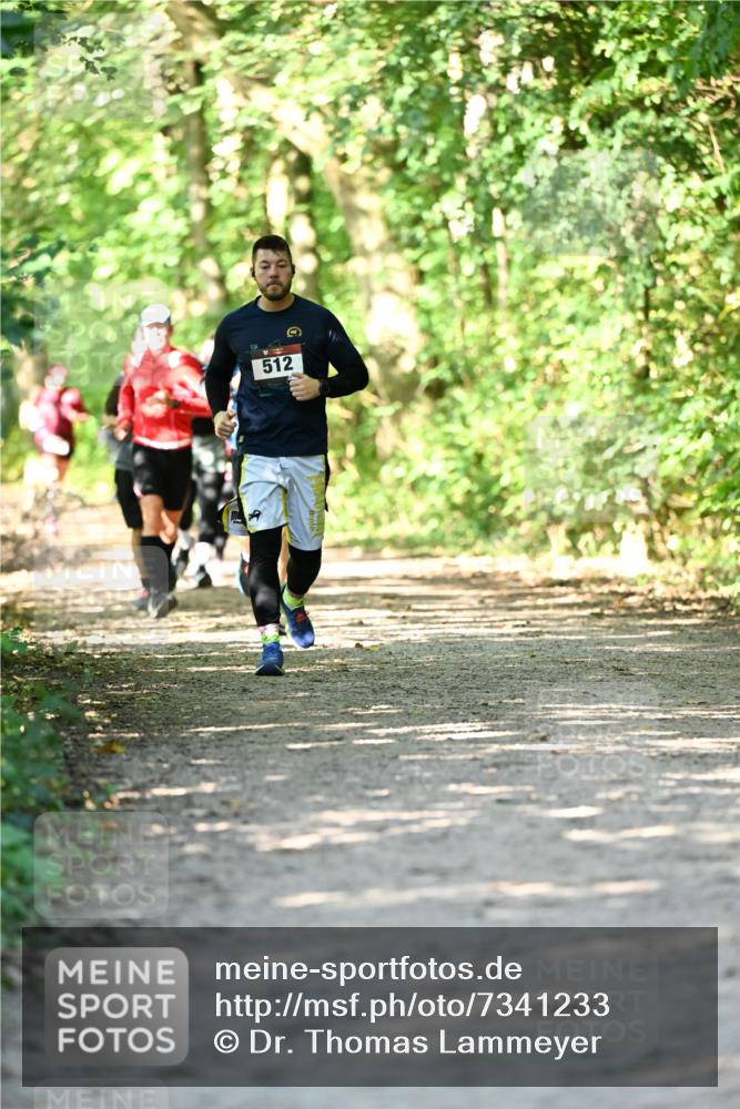06.10.2024 - Bramfelder Halbmarathon 2024 Dr. Thomas Lammeyer http://msf.ph/oto/7341233 06.10.2024 10:48:39 Laufen 512 meine-sportfotos.de