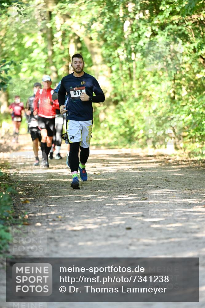 06.10.2024 - Bramfelder Halbmarathon 2024 Dr. Thomas Lammeyer http://msf.ph/oto/7341238 06.10.2024 10:48:39 Laufen 512 meine-sportfotos.de