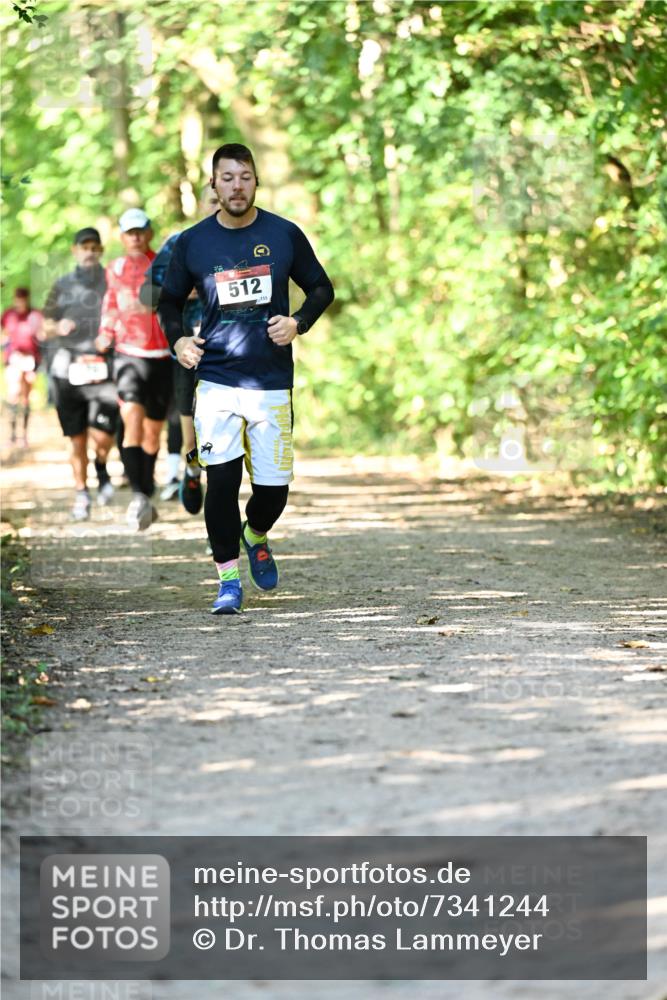 06.10.2024 - Bramfelder Halbmarathon 2024 Dr. Thomas Lammeyer http://msf.ph/oto/7341244 06.10.2024 10:48:40 Laufen 512 meine-sportfotos.de