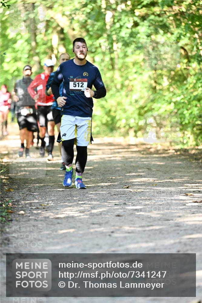 06.10.2024 - Bramfelder Halbmarathon 2024 Dr. Thomas Lammeyer http://msf.ph/oto/7341247 06.10.2024 10:48:40 Laufen 512 meine-sportfotos.de