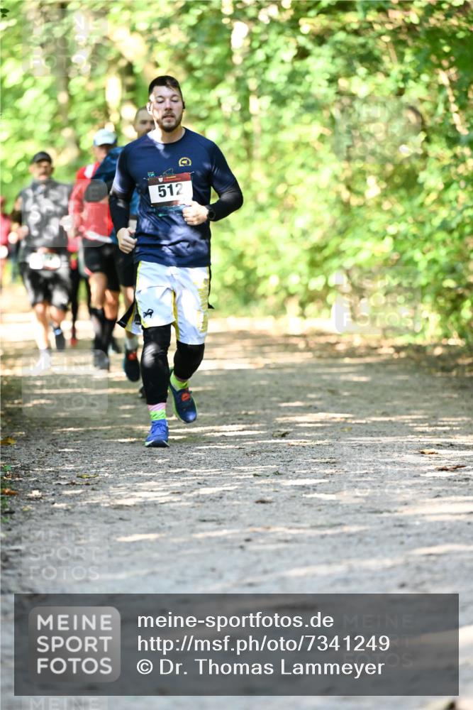 06.10.2024 - Bramfelder Halbmarathon 2024 Dr. Thomas Lammeyer http://msf.ph/oto/7341249 06.10.2024 10:48:41 Laufen 512 meine-sportfotos.de