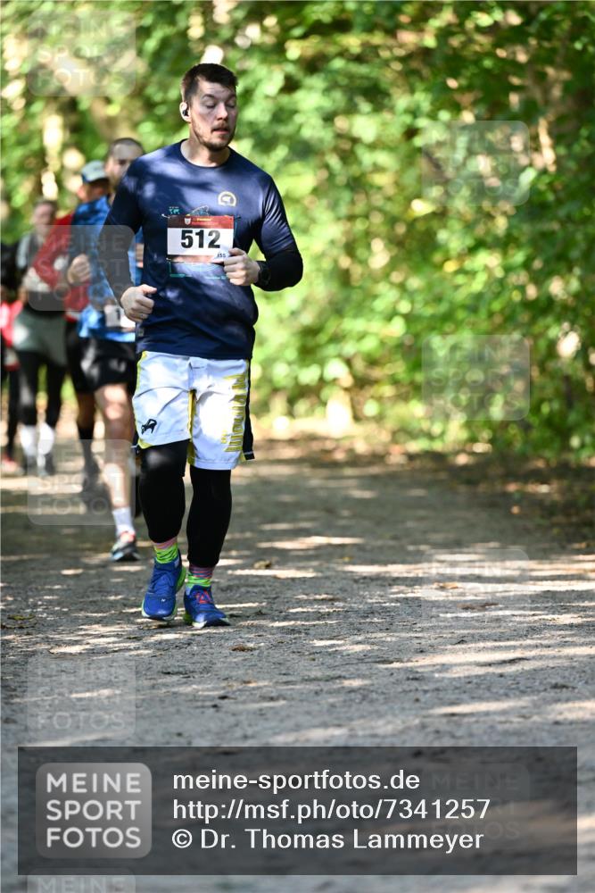 06.10.2024 - Bramfelder Halbmarathon 2024 Dr. Thomas Lammeyer http://msf.ph/oto/7341257 06.10.2024 10:48:42 Laufen 512, 155 meine-sportfotos.de