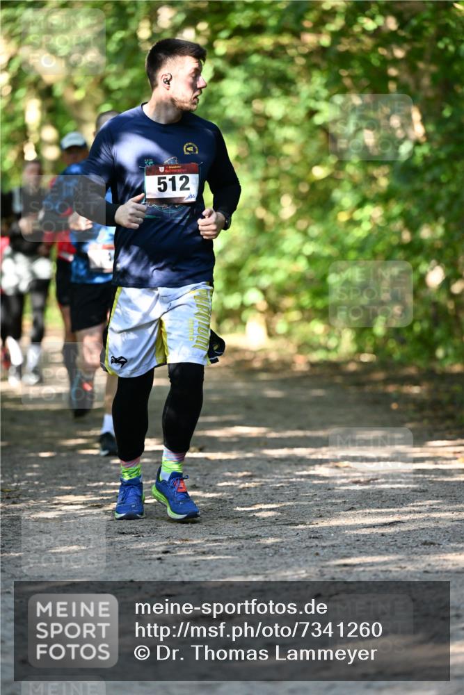 06.10.2024 - Bramfelder Halbmarathon 2024 Dr. Thomas Lammeyer http://msf.ph/oto/7341260 06.10.2024 10:48:42 Laufen 512, 55 meine-sportfotos.de