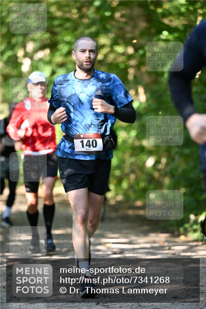 06.10.2024 - Bramfelder Halbmarathon 2024 Dr. Thomas Lammeyer http://msf.ph/oto/7341268 06.10.2024 10:48:45 Laufen 140 meine-sportfotos.de