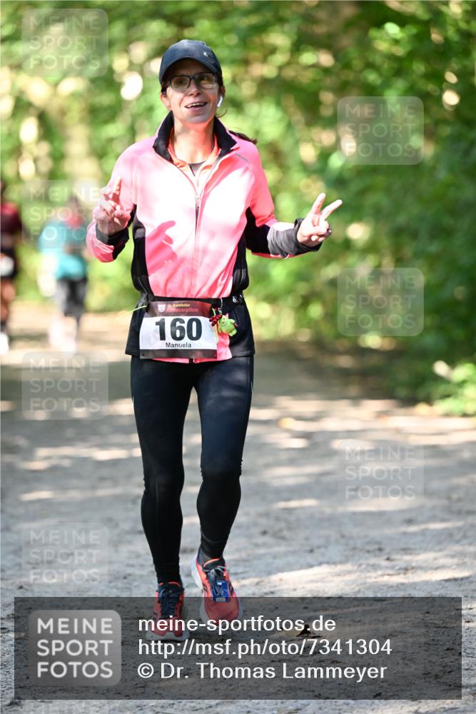 06.10.2024 - Bramfelder Halbmarathon 2024 Dr. Thomas Lammeyer http://msf.ph/oto/7341304 06.10.2024 10:48:51 Laufen 160 meine-sportfotos.de