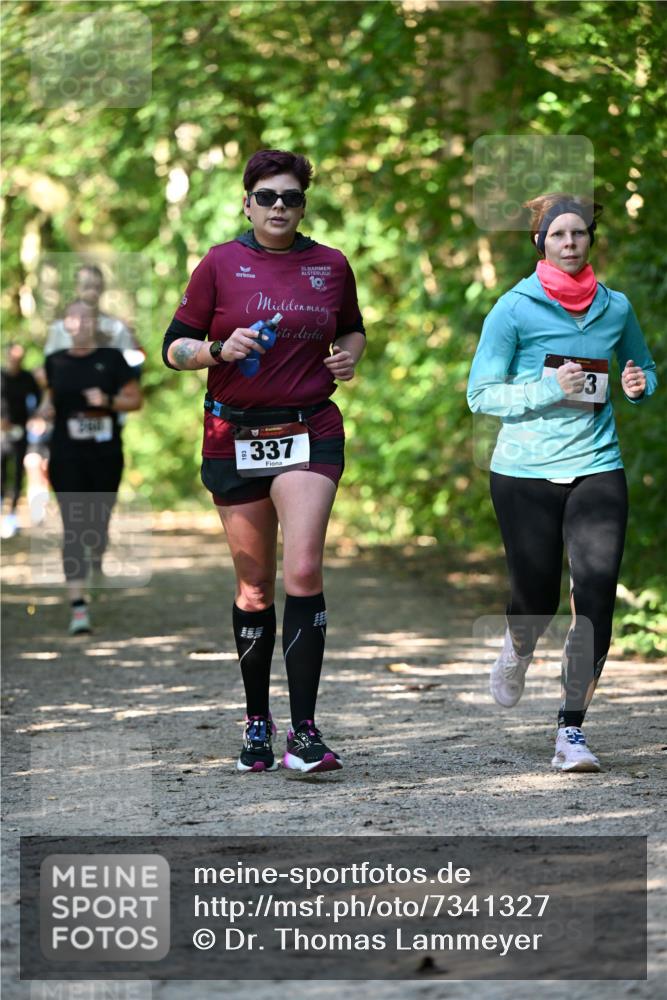 06.10.2024 - Bramfelder Halbmarathon 2024 Dr. Thomas Lammeyer http://msf.ph/oto/7341327 06.10.2024 10:48:58 Laufen 30, 10, 337, 3 meine-sportfotos.de