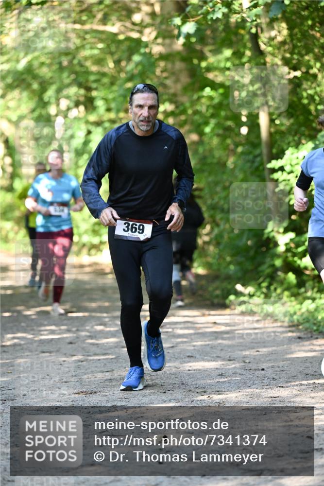 06.10.2024 - Bramfelder Halbmarathon 2024 Dr. Thomas Lammeyer http://msf.ph/oto/7341374 06.10.2024 10:49:08 Laufen 369 meine-sportfotos.de