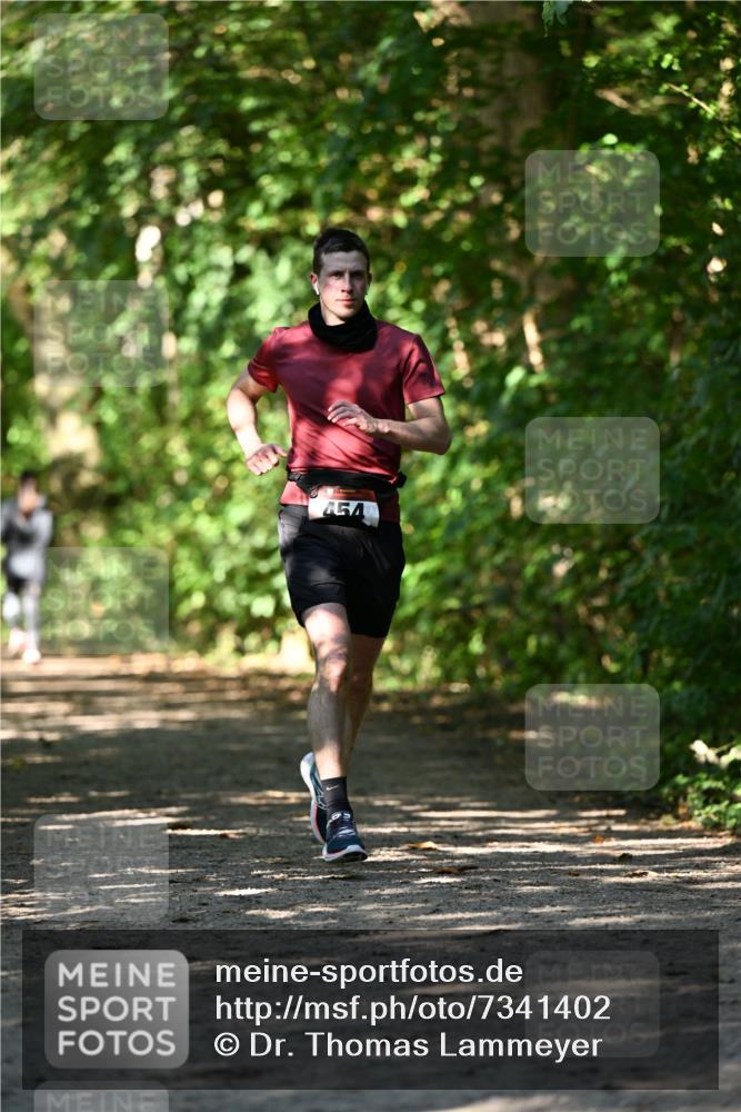 06.10.2024 - Bramfelder Halbmarathon 2024 Dr. Thomas Lammeyer http://msf.ph/oto/7341402 06.10.2024 10:49:16 Laufen  meine-sportfotos.de