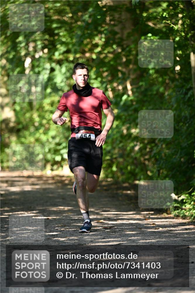 06.10.2024 - Bramfelder Halbmarathon 2024 Dr. Thomas Lammeyer http://msf.ph/oto/7341403 06.10.2024 10:49:17 Laufen  meine-sportfotos.de