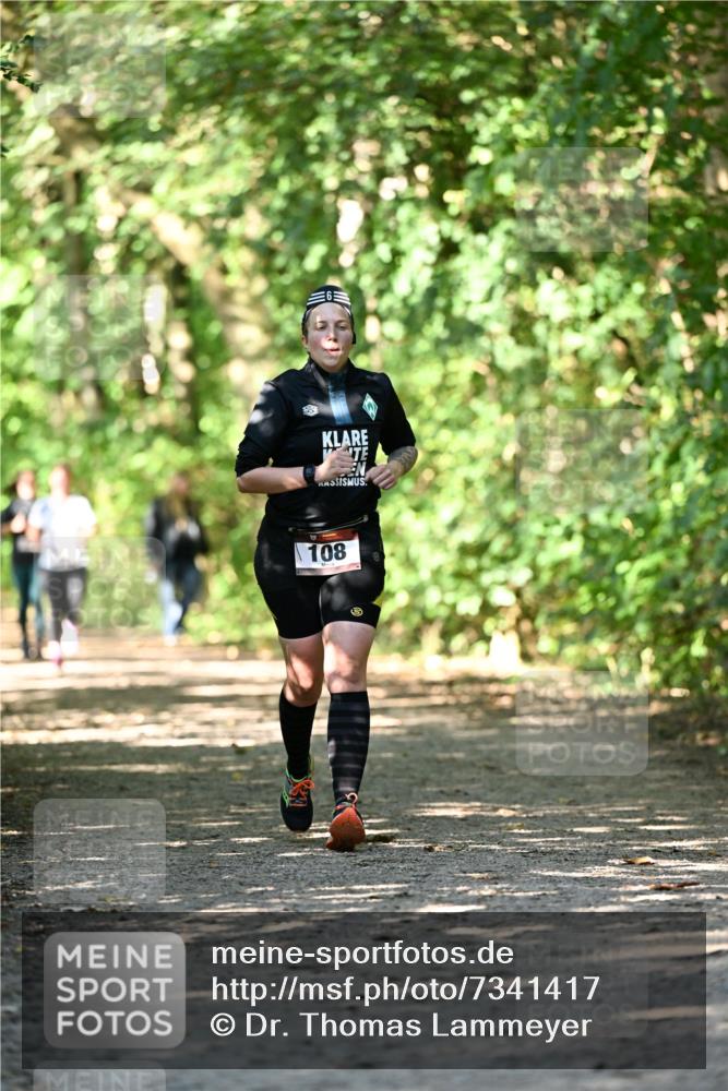 06.10.2024 - Bramfelder Halbmarathon 2024 Dr. Thomas Lammeyer http://msf.ph/oto/7341417 06.10.2024 10:49:27 Laufen 108 meine-sportfotos.de